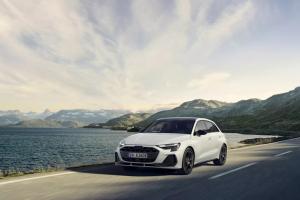 Audi A3 2025 có bản hybrid mới, chạy được 150km không cần nhiên liệu