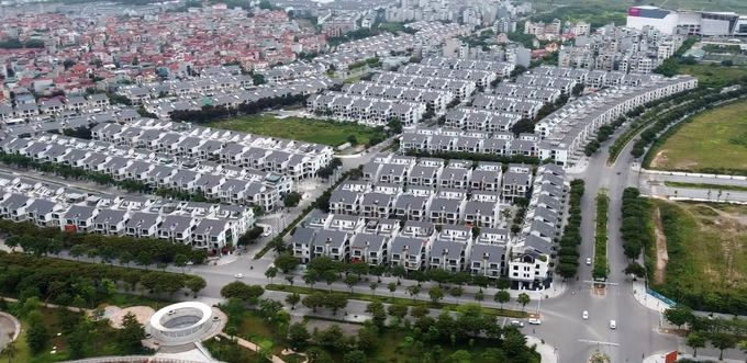 Biệt thự, liền kề vắng người ở sau sốt nóng; mối nguy đại gia sắp đối mặt
