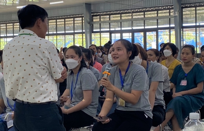 Công nhân KCN ở Thừa Thiên Huế được tư vấn chăm sóc SKSS