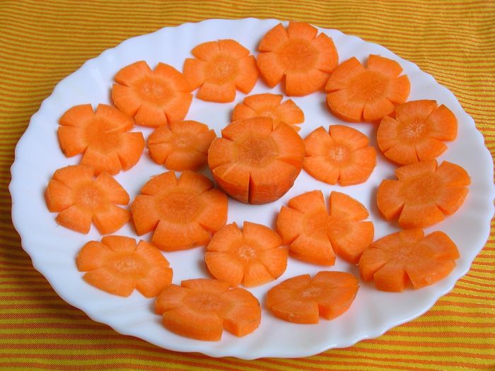 Món ăn ngày Tết: Mứt cà rốt dẻo thơm, đậm vị