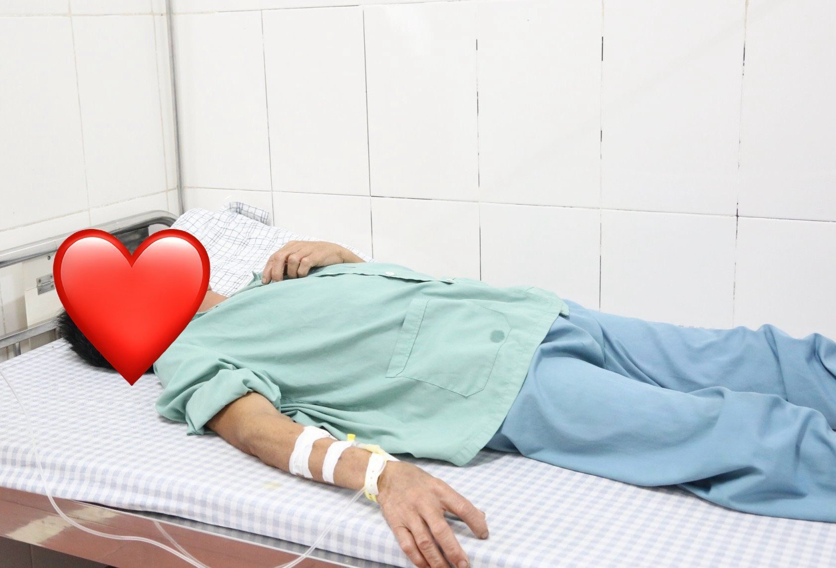 Mắc liên cầu lợn nguy kịch sau 10 ngày ăn lòng luộc