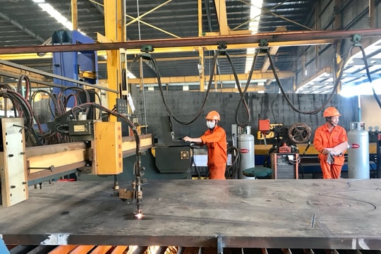 Phát triển nền công nghiệp vững mạnh