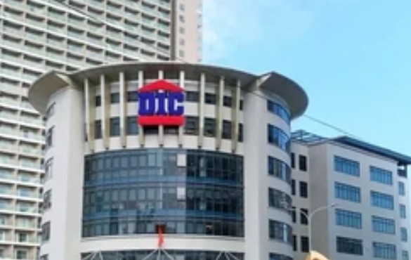 Lãnh đạo công ty vừa nhậm chức đã từ nhiệm